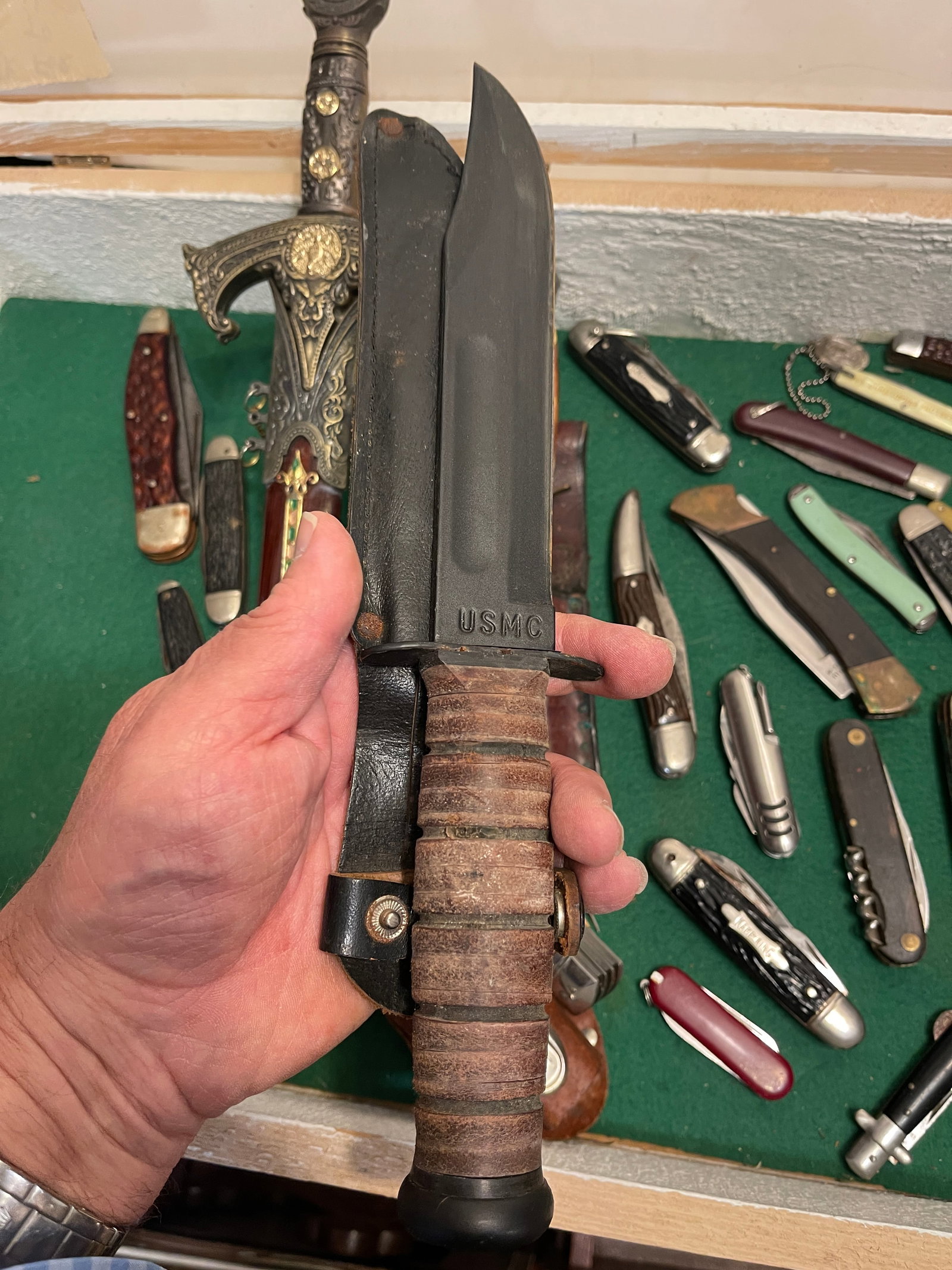 Assorted Knives and Dagger collection (1 of 3)