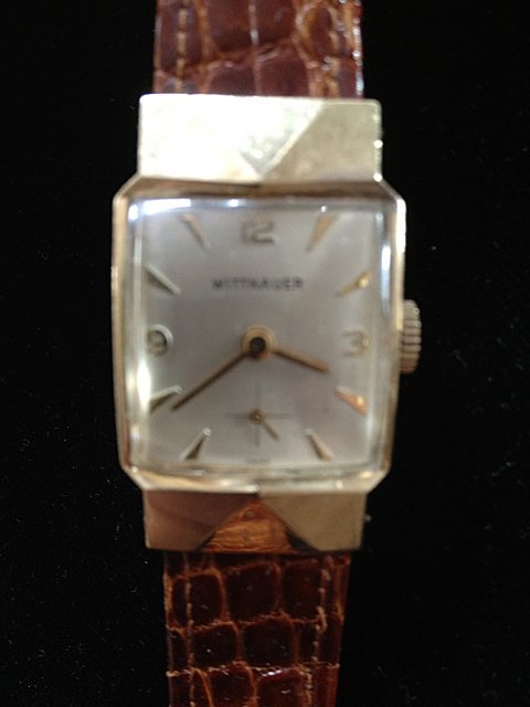 Wittnauer Wrist Watch: Wittnauer Wrist Watch with square face