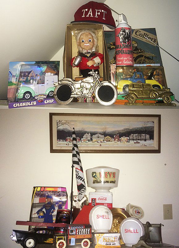 Automotive Collectibles Lot: Automotive Collectibles Lot including model cars, Shell glass shades, Key's while you wait lamp globe, Chandler Chip cars in original packaging, Taft hat, Norman Rockwell / Red Lion Inn in Stockbidge,