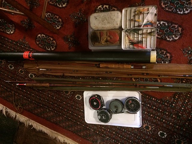 Vintage Bamboo Fly Rods: 2 Vintage Bamboo Fly Rods, 4 reels, and 2 vintage tins with fly lures