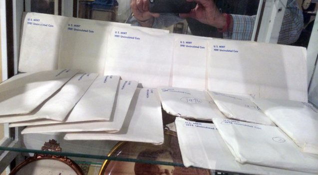 US Mint Sets (1 of 4)