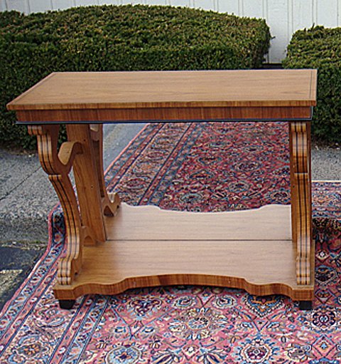 Decorative Pier Table (1 of 3)