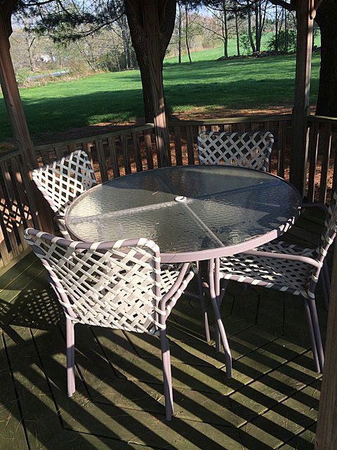 Outdoor Patio Set (1 of 3)