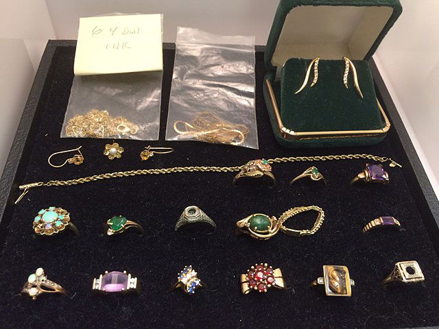 Estate Gold Jewelry Lot (1 of 9)