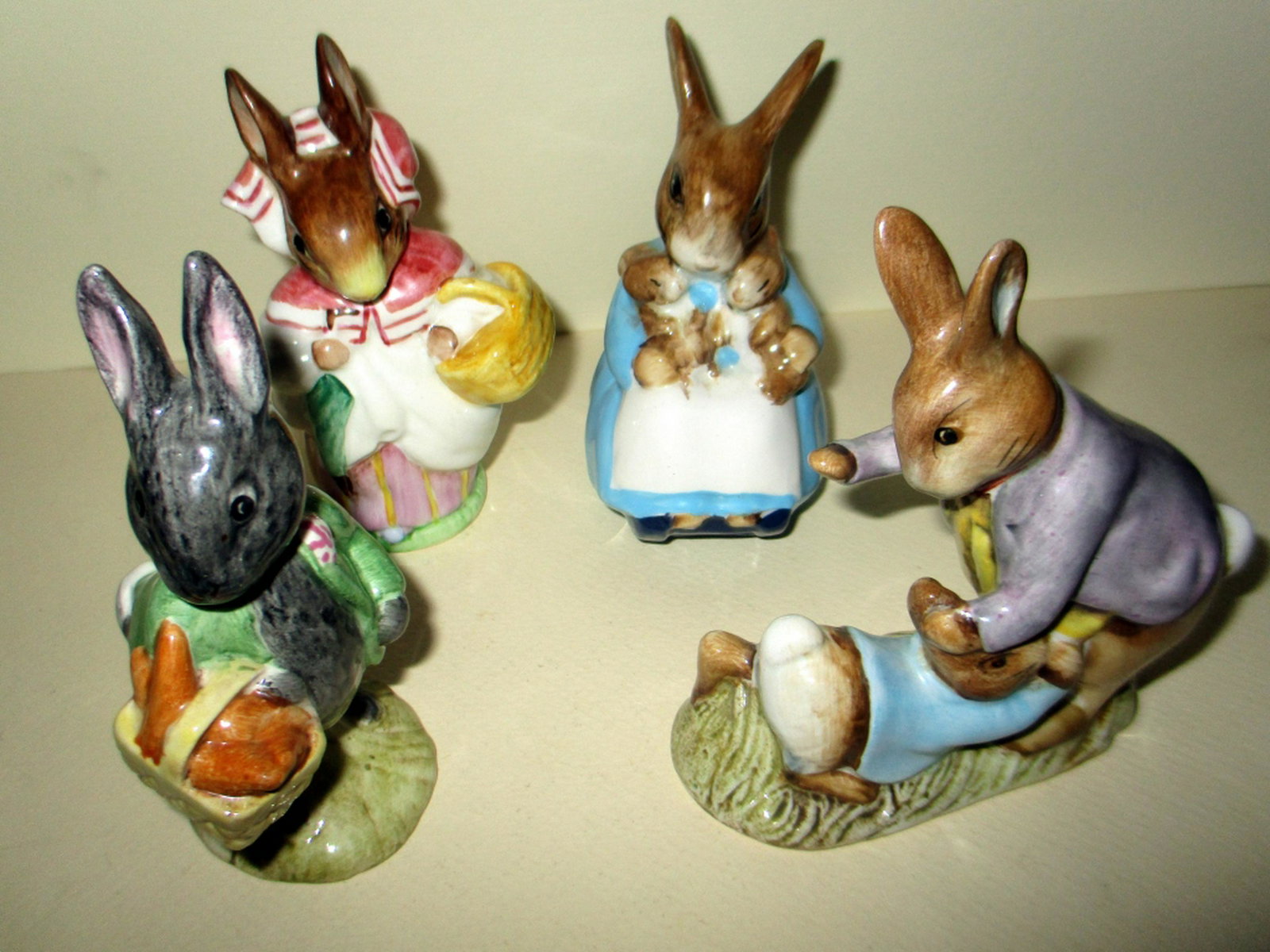 Lot of Five Beatrix Potter Figurines (1 of 2)