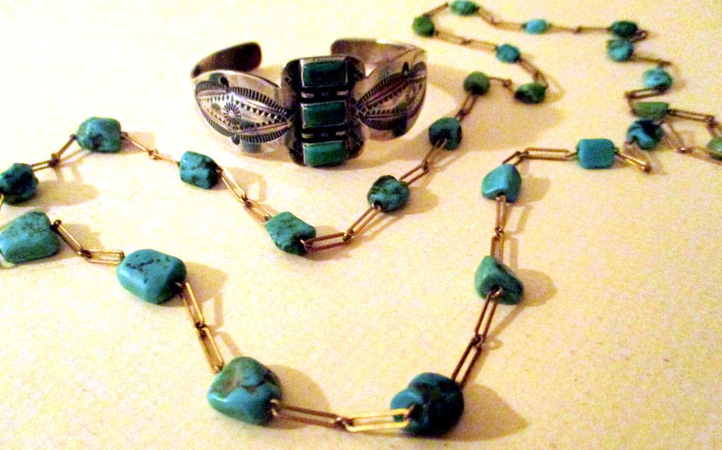 Two Pieces of Vintage Turquoise Jewelry (1 of 1)