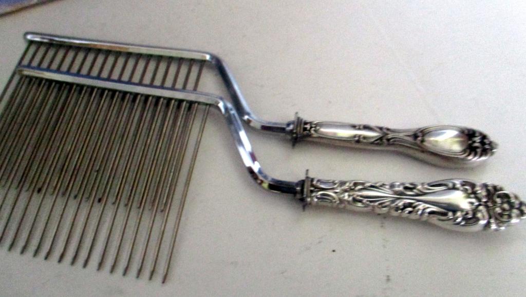 Two Sterling Handle Cake Serving Utensils (1 of 1)