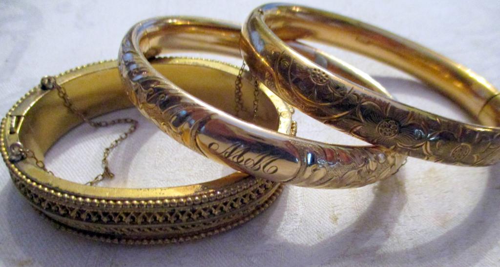 Three Vintage Gold Filled Bangle Bracelets (1 of 1)