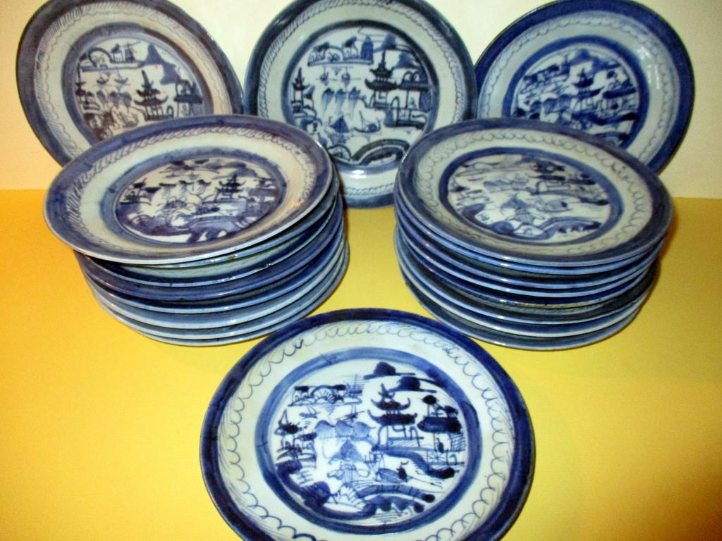 Set of 20 Antique Chinese Canton Cake Plates (1 of 1)