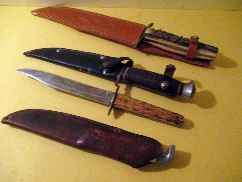 Lot of 4 Hunting Knives (1 of 6)
