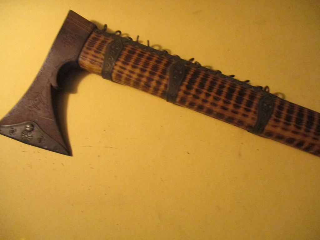 Ukraine  Axe Handle Cane (1 of 3)