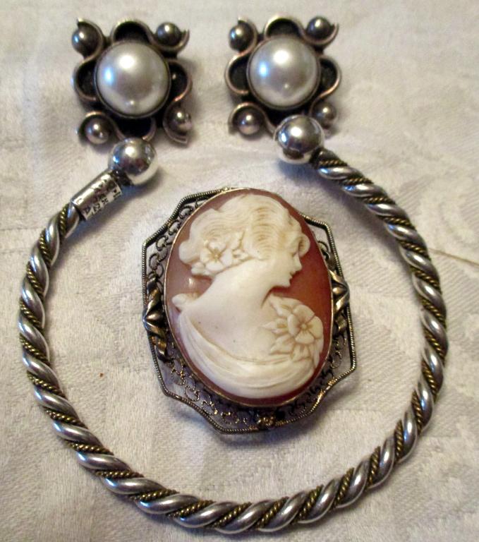 Lot of Three Pieces of Silver Jewelry (1 of 1)