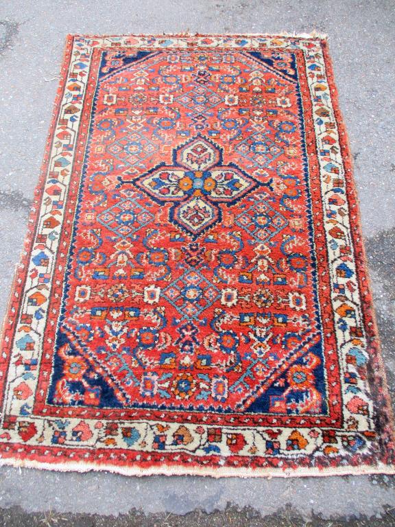Oriental Hamadan Scatter Carpet (1 of 2)