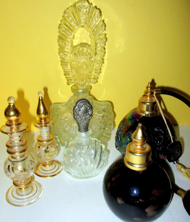 Lot of Vintage Perfume Bottles (1 of 1)