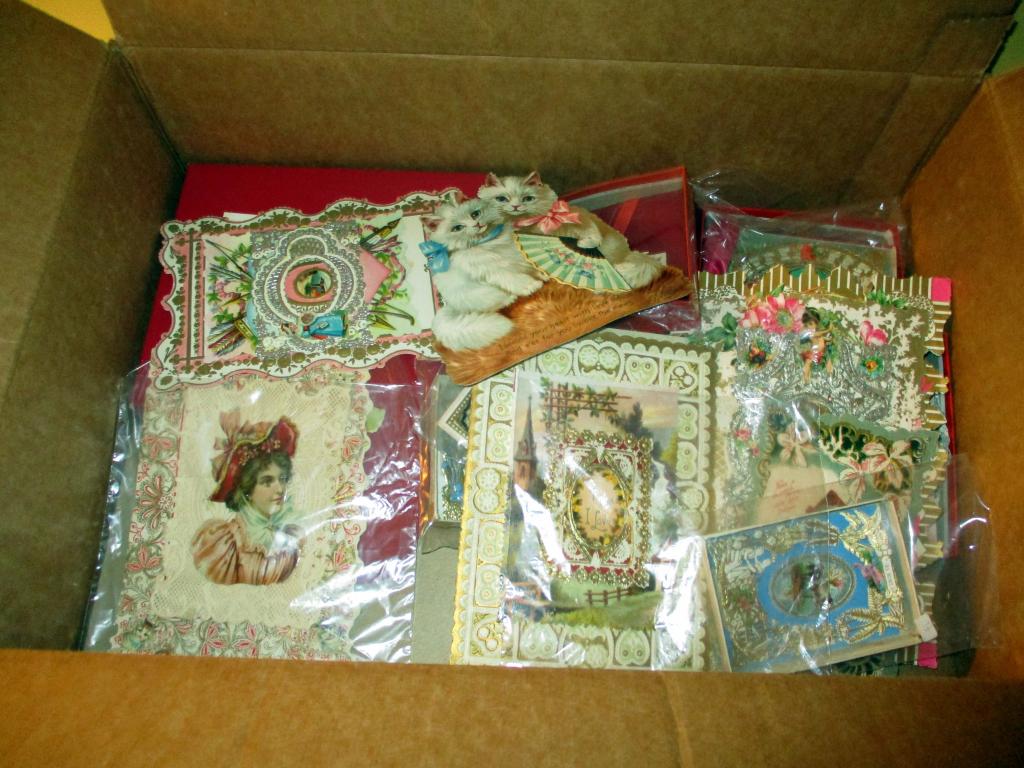 Box of Victorian Valentine Cards (1 of 4)