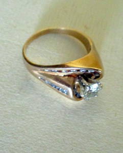 14K Gold Ring Set with Diamonds