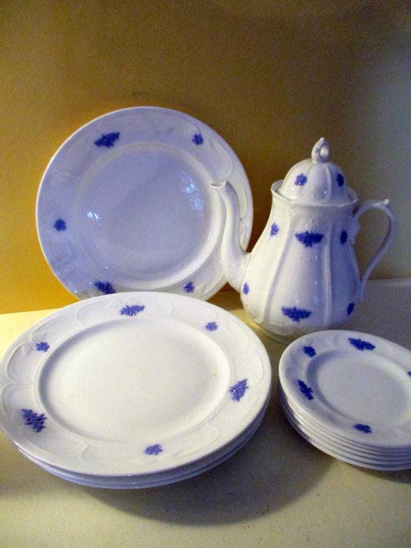 Miscellaneous Lot of Adderleys China: Lot consists of five dinner plates, six bread plates and a coffee pot. Approx. diameter of plates is 10" and approx. size of coffee pot is 9" tall. All in good condition.