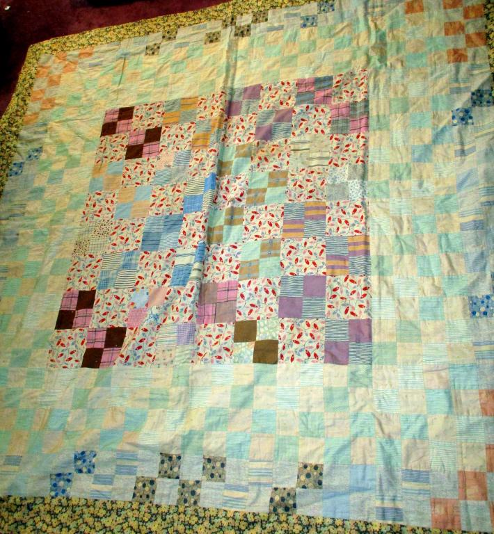 1930's Machine Made Quilt (1 of 1)