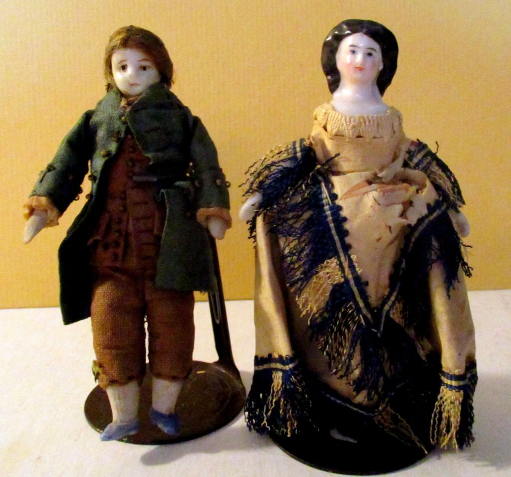 Two Mini Porcelain Dolls (1 of 2)