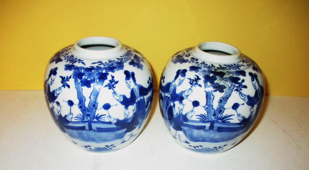 Pair of 19th Century Chinese Jars (1 of 2)