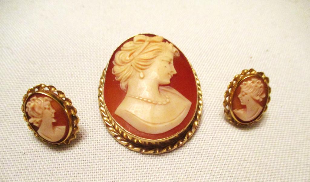 Set of 14K Gold and Cameo Jewelry (1 of 1)