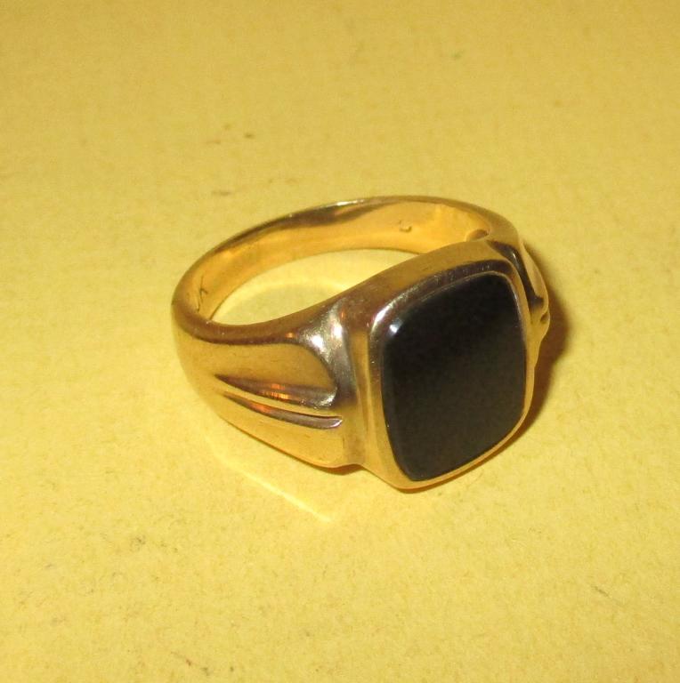 Man's 10K Gold Ring with Onyx (1 of 1)