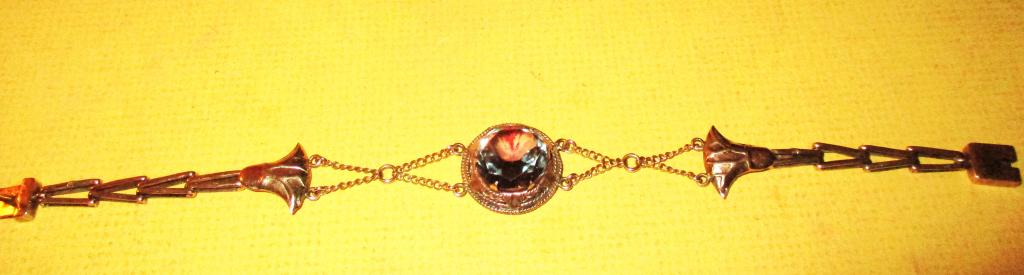 14K Gold & Amethyst Bracelet (1 of 2)