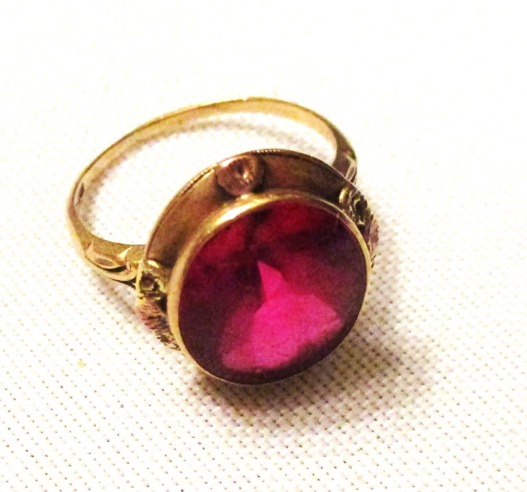 10K Gold Ring, Set with a Synthetic Ruby? (1 of 2)