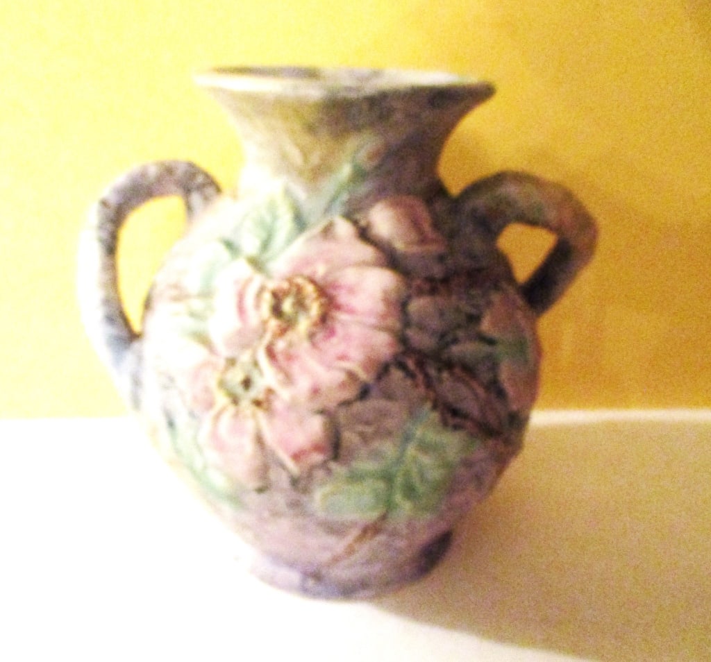 Weller Vase (1 of 2)