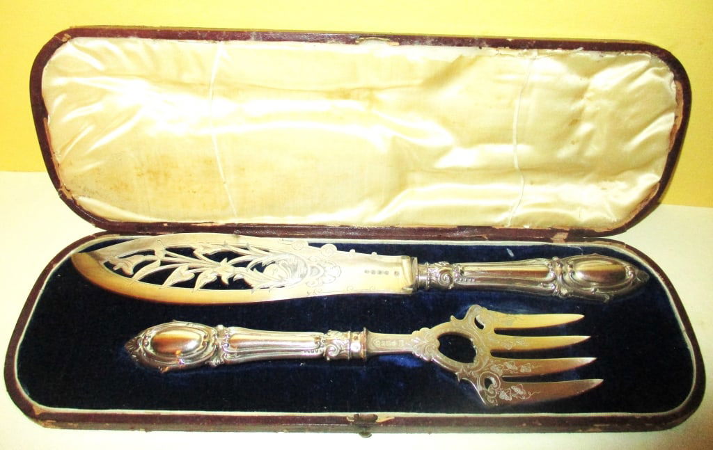 Victorian Cake Knife and Serving Fork (1 of 1)