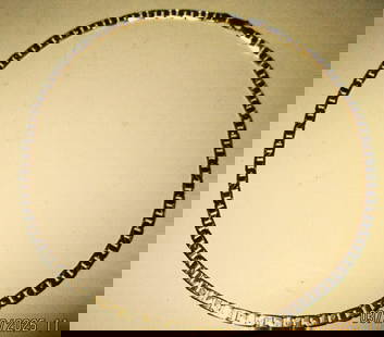 14K Gold Neck Chain: Lot Consists of a 14K Gold Neck Chain. Approximate Size is 20" Inches Long. It Has an Approximate Weight of 20 dwt. In Good Condition.
