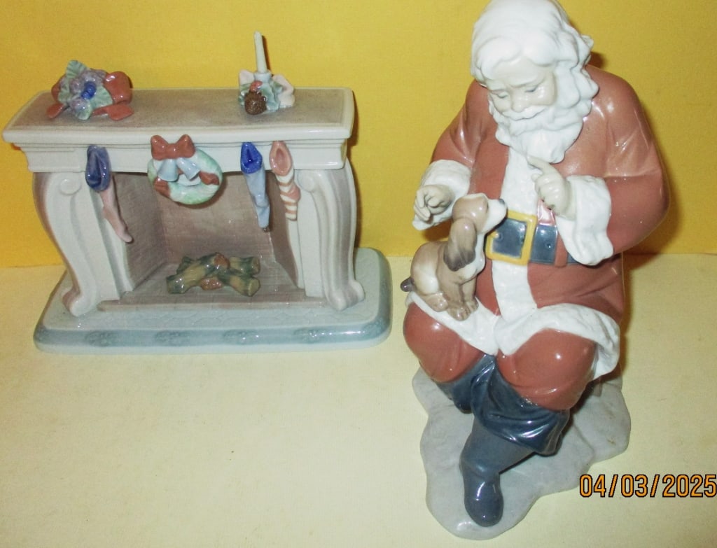 Lot of Two Lladro Christmas Figurines (1 of 1)