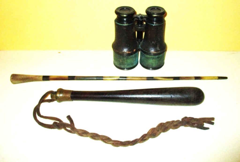 Lot of 3 Vintage Items (1 of 1)