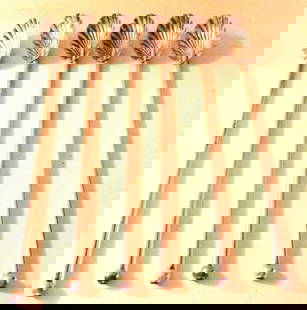 Set of 6 Sterling Ice Tea Spoons: This lot consists of a set of 6 sterling silver ice tea spoons The approx. of weight is 1.70 ozt. They are in fair to good condition