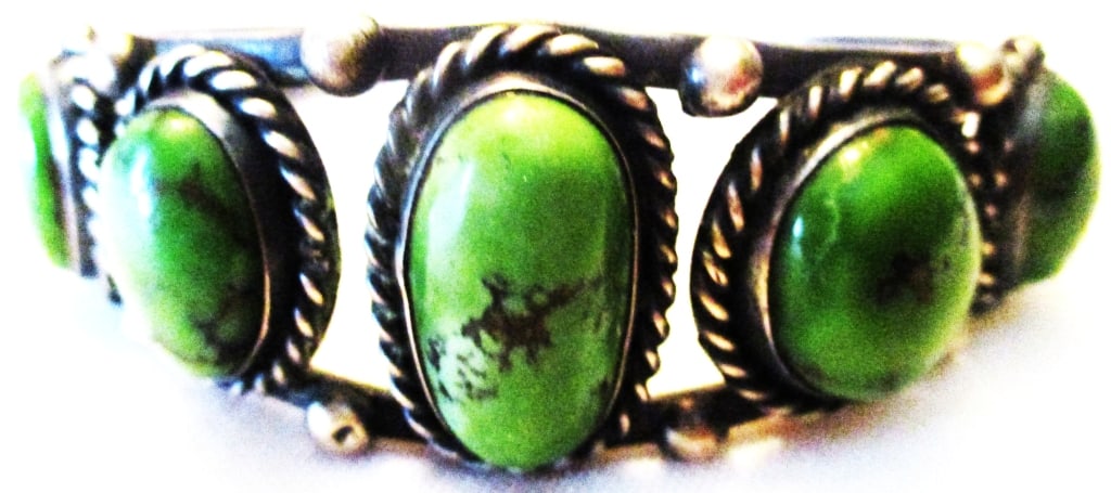 Southwest Navajo Bracelet Set with Turquoise: Lot Consists of a Southwest Sterling Bracelet Set With 5 Green Turquoise Stones. Approximate Diameter is 2 1/2" Inches. The Approximate Total Weight is 1.3 ozt. In Good Condition.