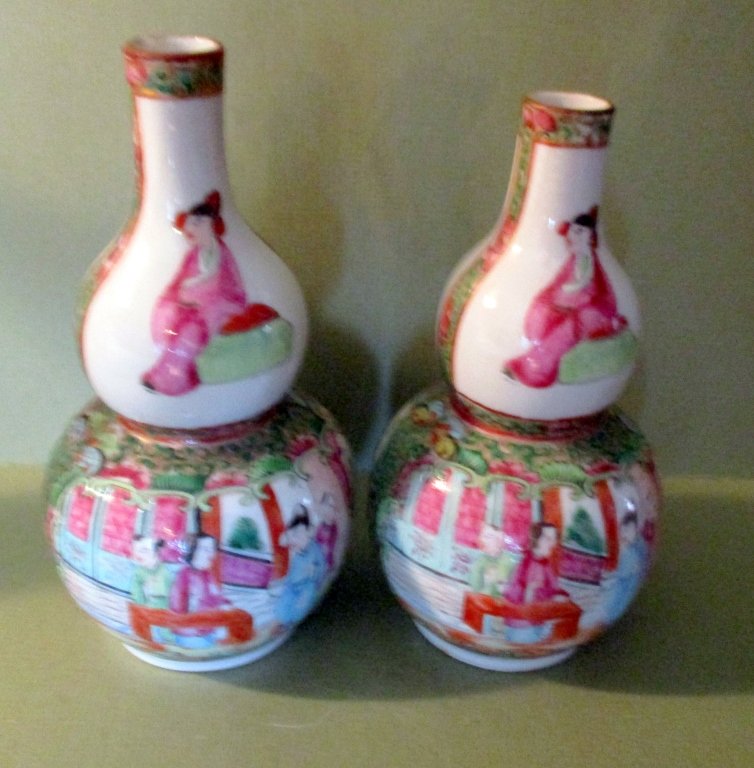 Pair of Rose Medallion Double Gourd Bottles (1 of 2)
