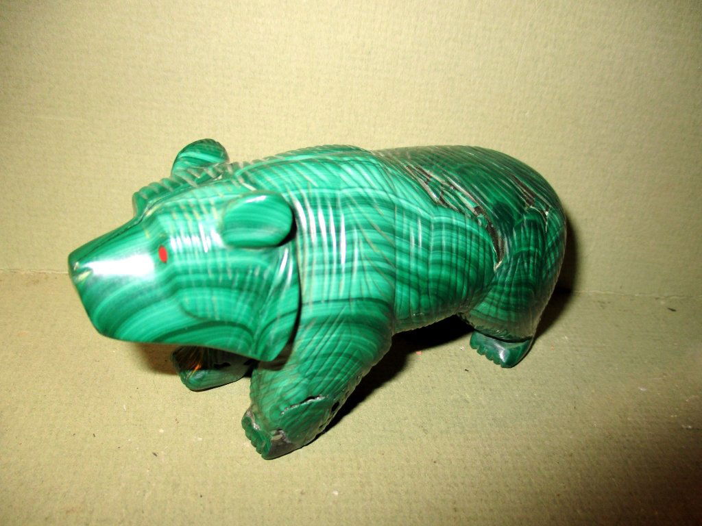 Carved Malachite Figure of Bear (1 of 1)