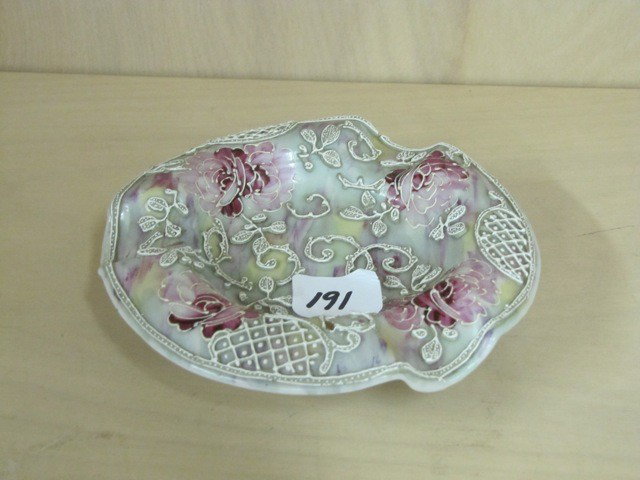 Um Nippon moriage ashtray: Um Nippon moriage ashtray