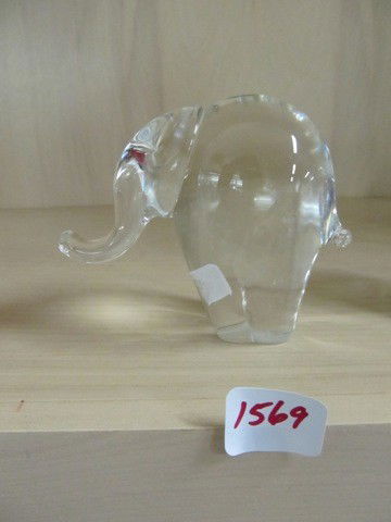 Fenton Crystal Barber elephant: Fenton Crystal Barber elephant