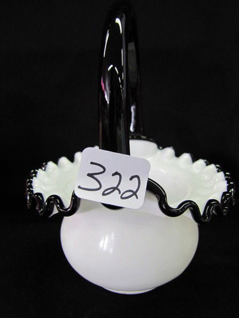 Fenton Ebony crest basket: Fenton Ebony crest basket