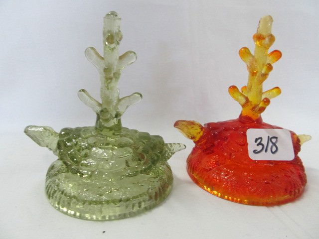 Fenton red & green Turtle ring trees: Fenton red & green Turtle ring trees