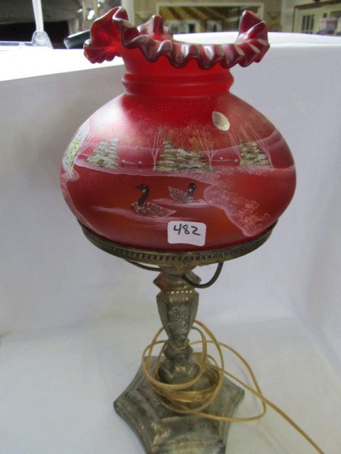 Fenton red Christmas lamp "The Way Home": Fenton red Christmas lamp "The Way Home"
