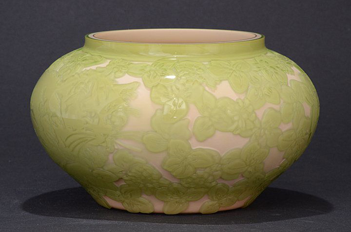 "Feelin' Lucky" 4"x 6" rosebowl. 2-color, green/bo: "Feelin' Lucky" 4"x 6" rosebowl. 2-color, green/bone.