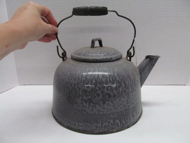 Vintage Granite Tin Enamel Tea Kettle: Vintage Granite Tin Enamel Tea Kettle