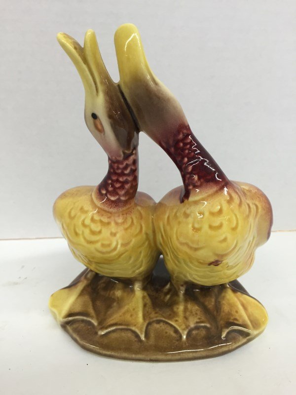 Vintage Hull Pottery Double Duck Planter 7 1/2": Vintage Hull Pottery Double Duck Planter 7 1/2"