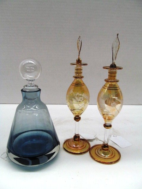 Lot of 2 Egyptian Perfume Bottles & 1 Blue Perfume: Lot of 2 Egyptian Perfume Bottles & 1 Blue Perfume Beaker
