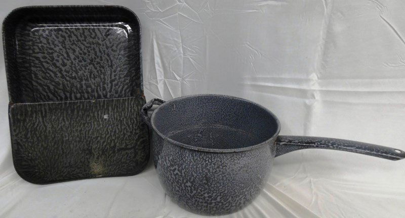 Vintage Granite Ware Pan & Boiler Pot (1 of 10)