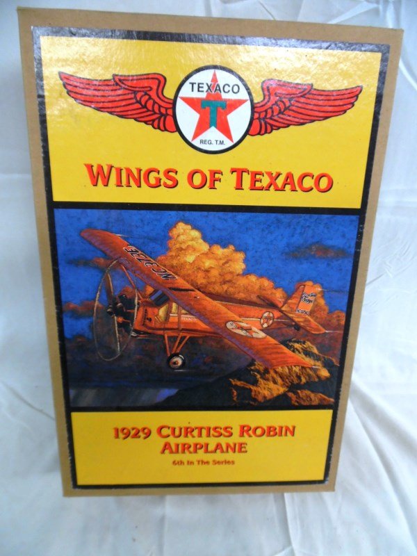 Wings of Texaco ~ 1929 Curtiss Robin Airplane Bank (1 of 4)