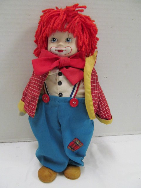 Vintage (122) Musical Clown 12" Doll: Vintage (122) Musical Clown 12" Doll