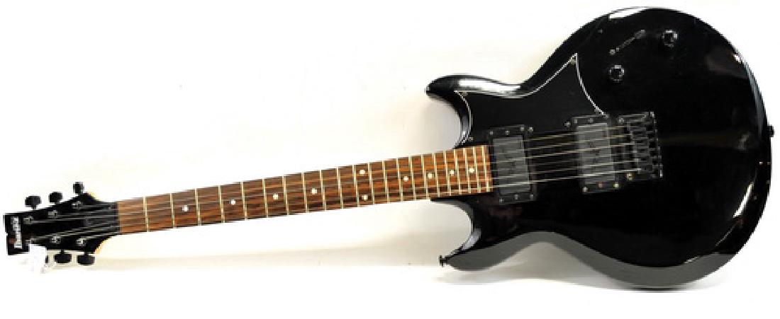 Ibanez Gio Electric Guitar black: Ibanez Gio Electric Guitar black